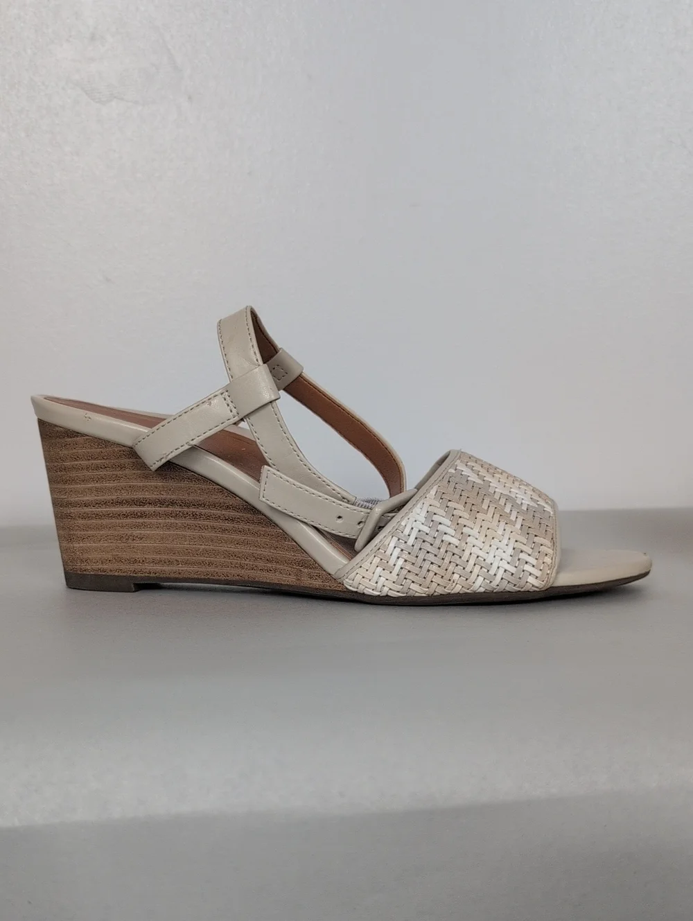 Vionic Clarita Wedge Sandals